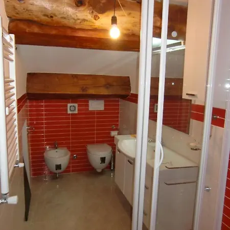 Apartment Gaby: Gressoney Valley - Attic In A House With A Garden Gaby