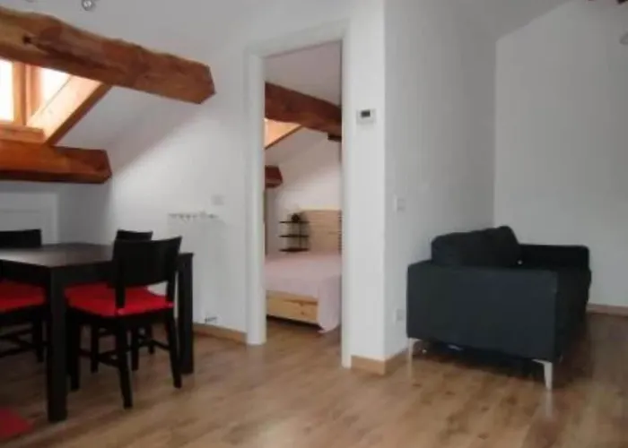 Gaby: Gressoney Valley - Attic In A House With A Garden Lejlighed