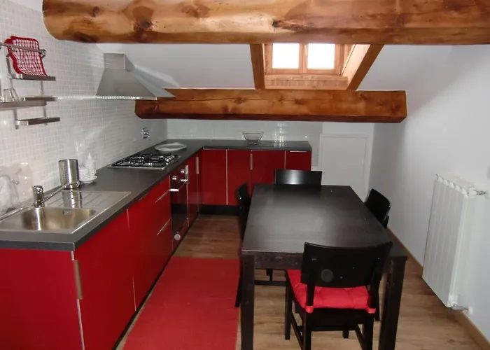 Gaby: Gressoney Valley - Attic In A House With A Garden *